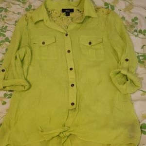 BCX line green blouse